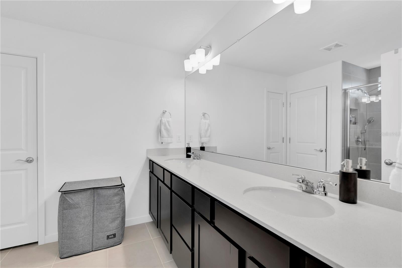 VALLEYBROOK - Residential