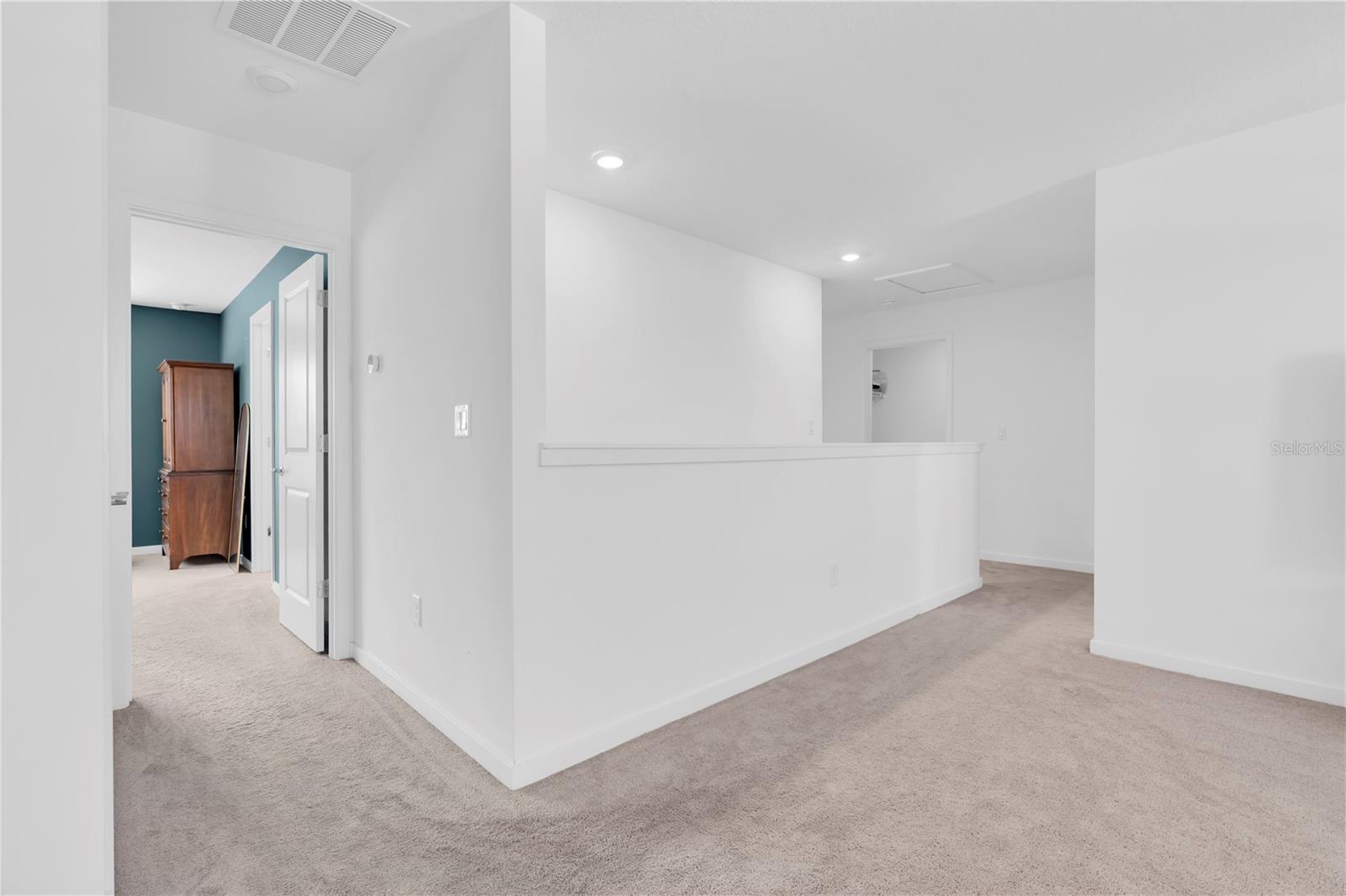 VALLEYBROOK - Residential