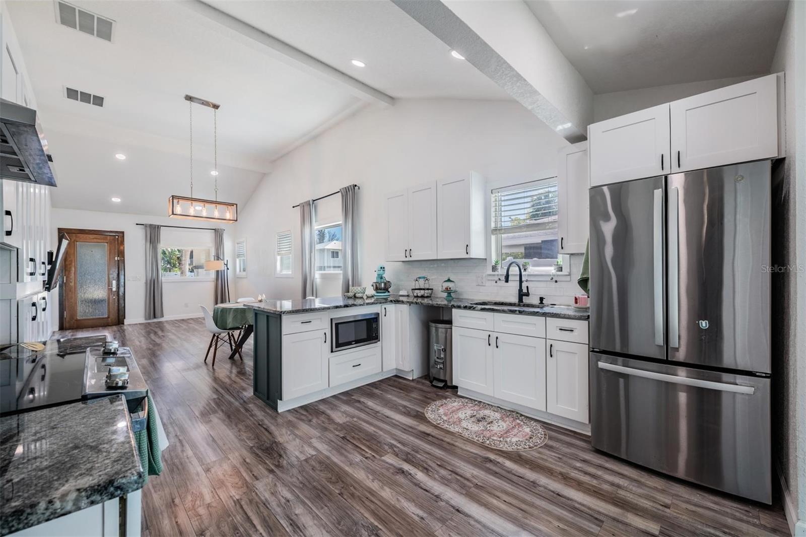 SHOREACRES CENTER BLK 5, LOT 16 - Residential