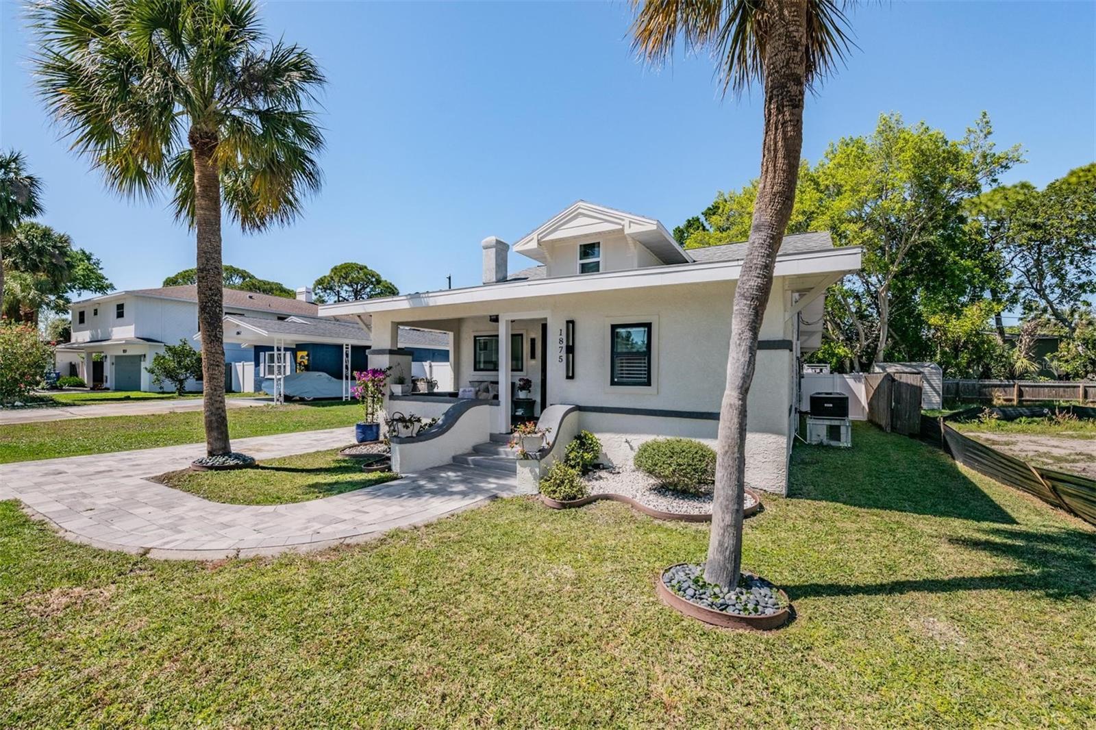 SHOREACRES CENTER BLK 5, LOT 16 - Residential