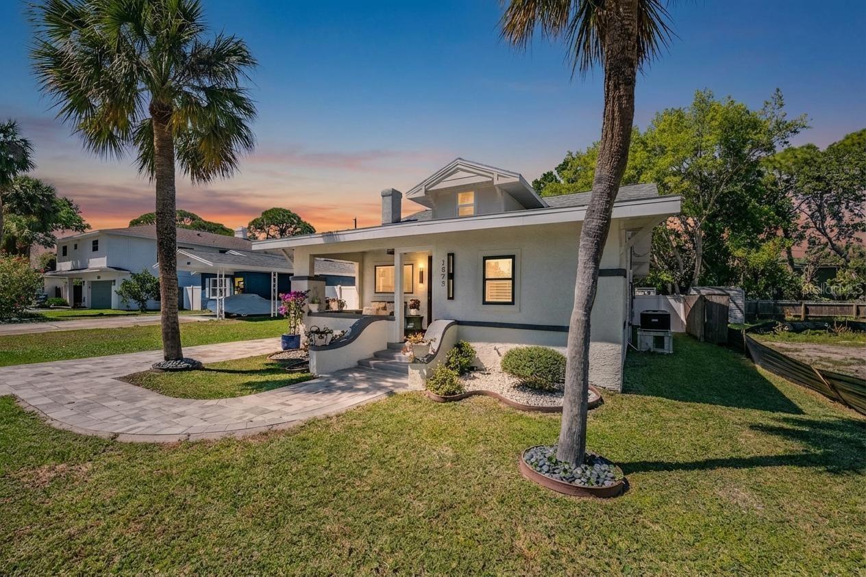 SHOREACRES CENTER BLK 5, LOT 16 - Residential