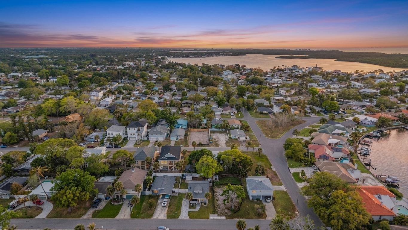 SHOREACRES CENTER BLK 5, LOT 16 - Residential