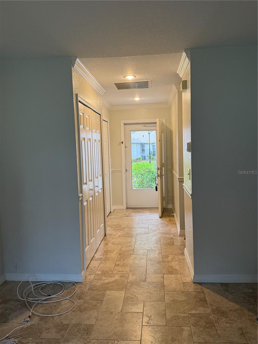 RIVER OAKS CONDO PH 01 - Residential Lease