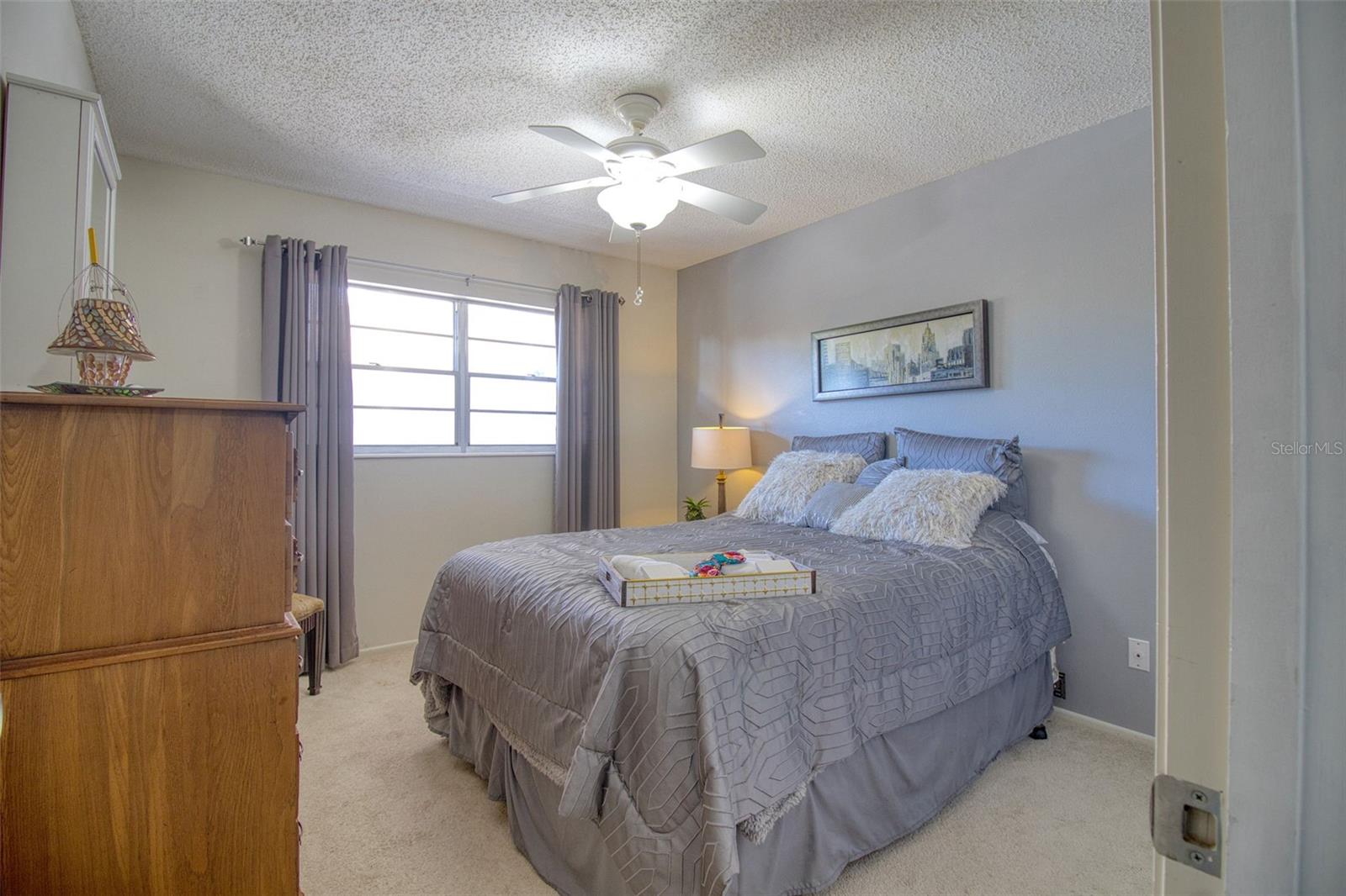 ON TOP OF THE WORLD - Residential