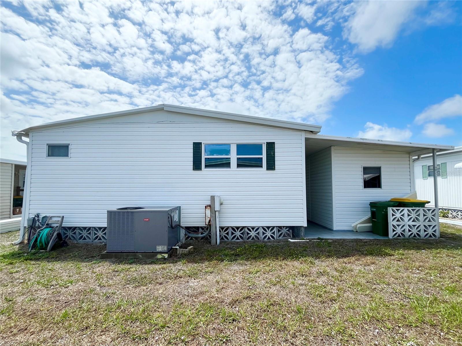 OAKWOOD MANOR - Residential