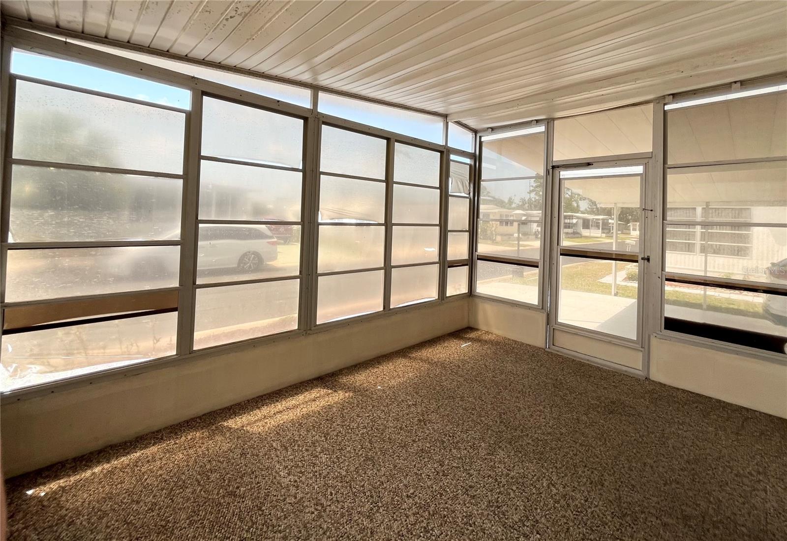 OAKWOOD MANOR - Residential