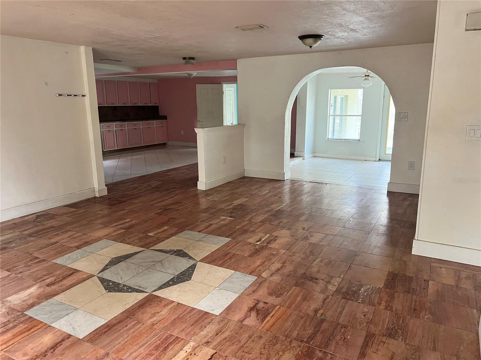 SPRING HILL - Residential