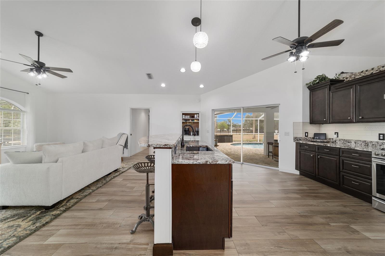 SILVER MEADOWS - Residential