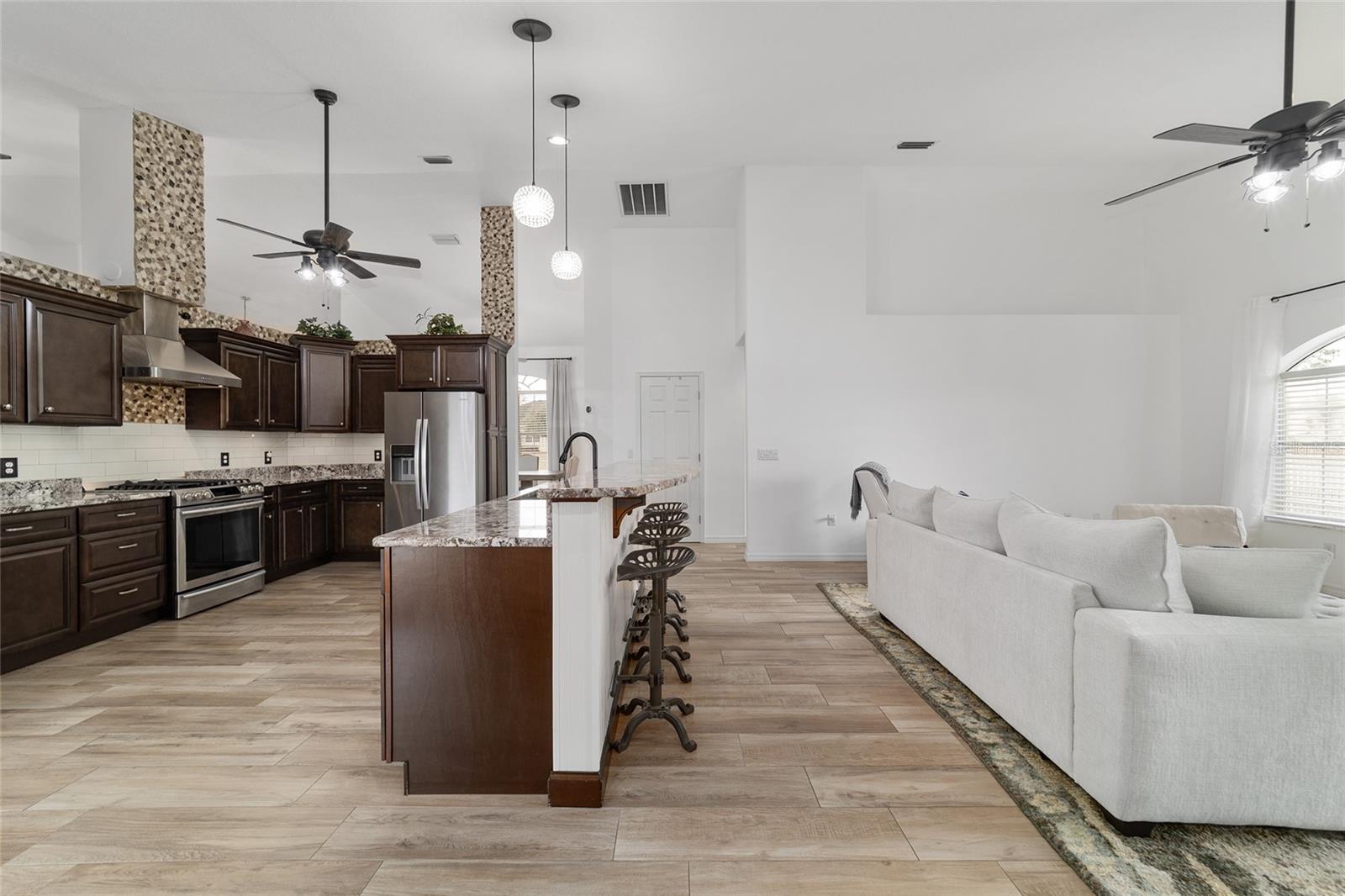 SILVER MEADOWS - Residential