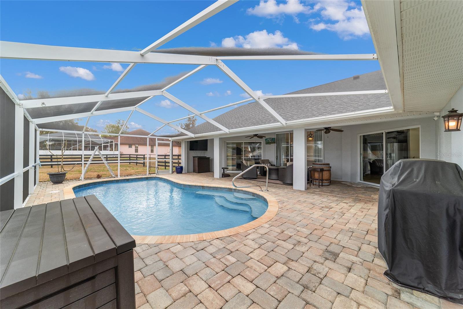 SILVER MEADOWS - Residential