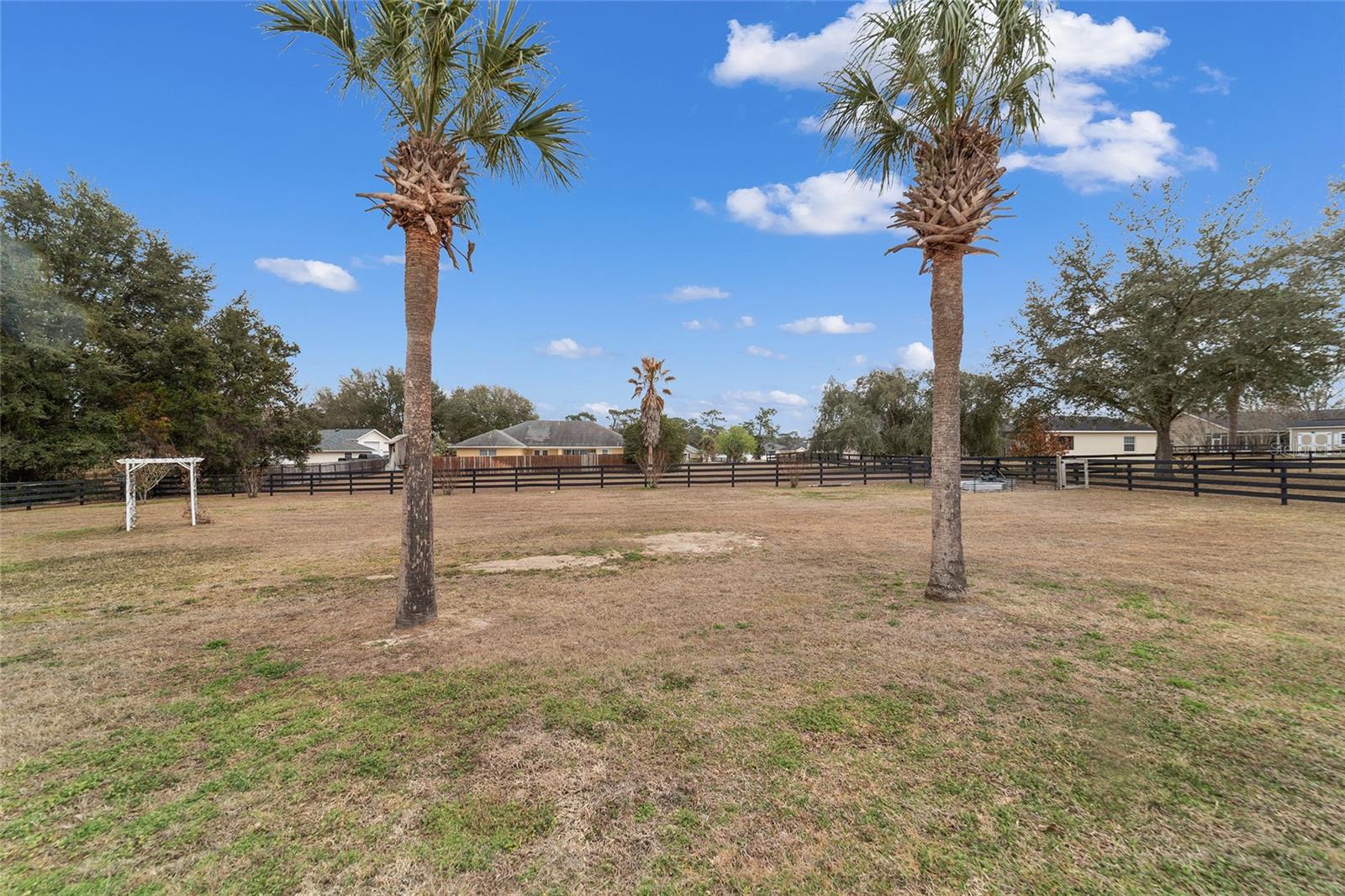 SILVER MEADOWS - Residential