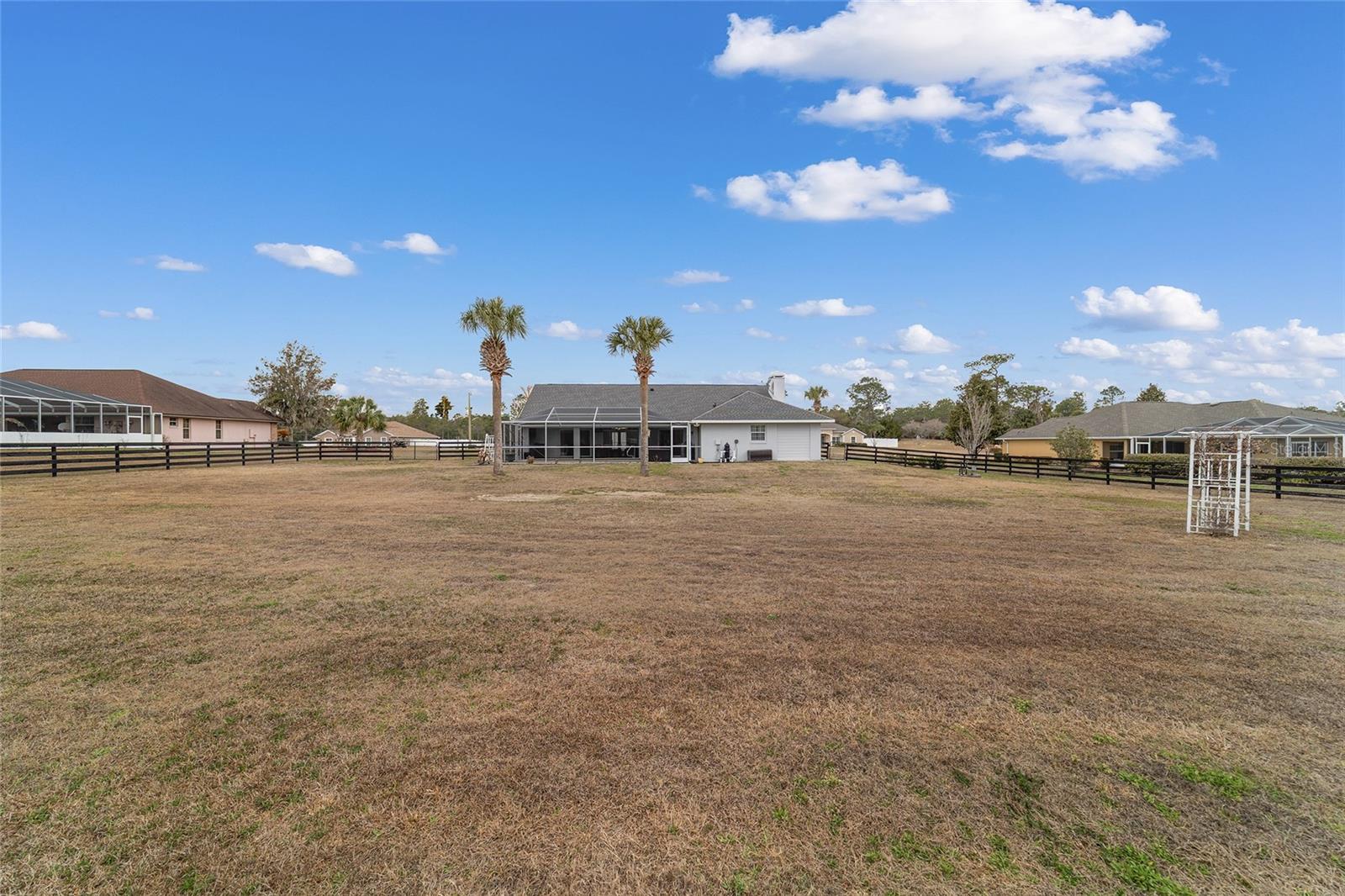 SILVER MEADOWS - Residential