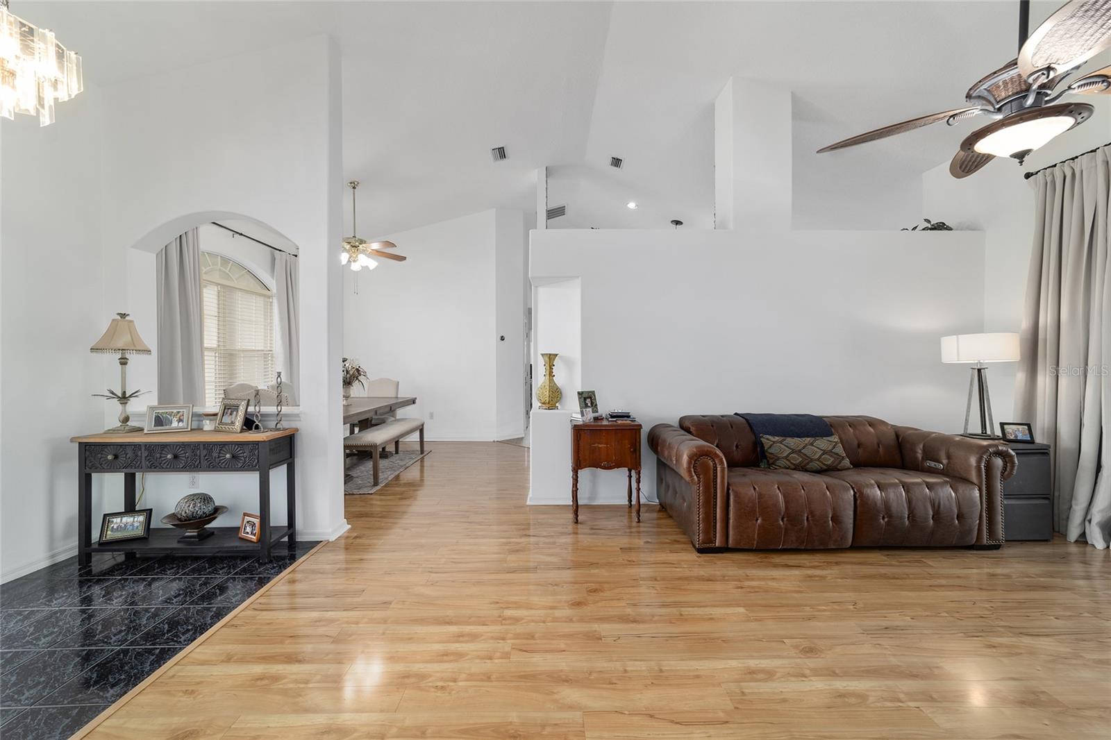 SILVER MEADOWS - Residential