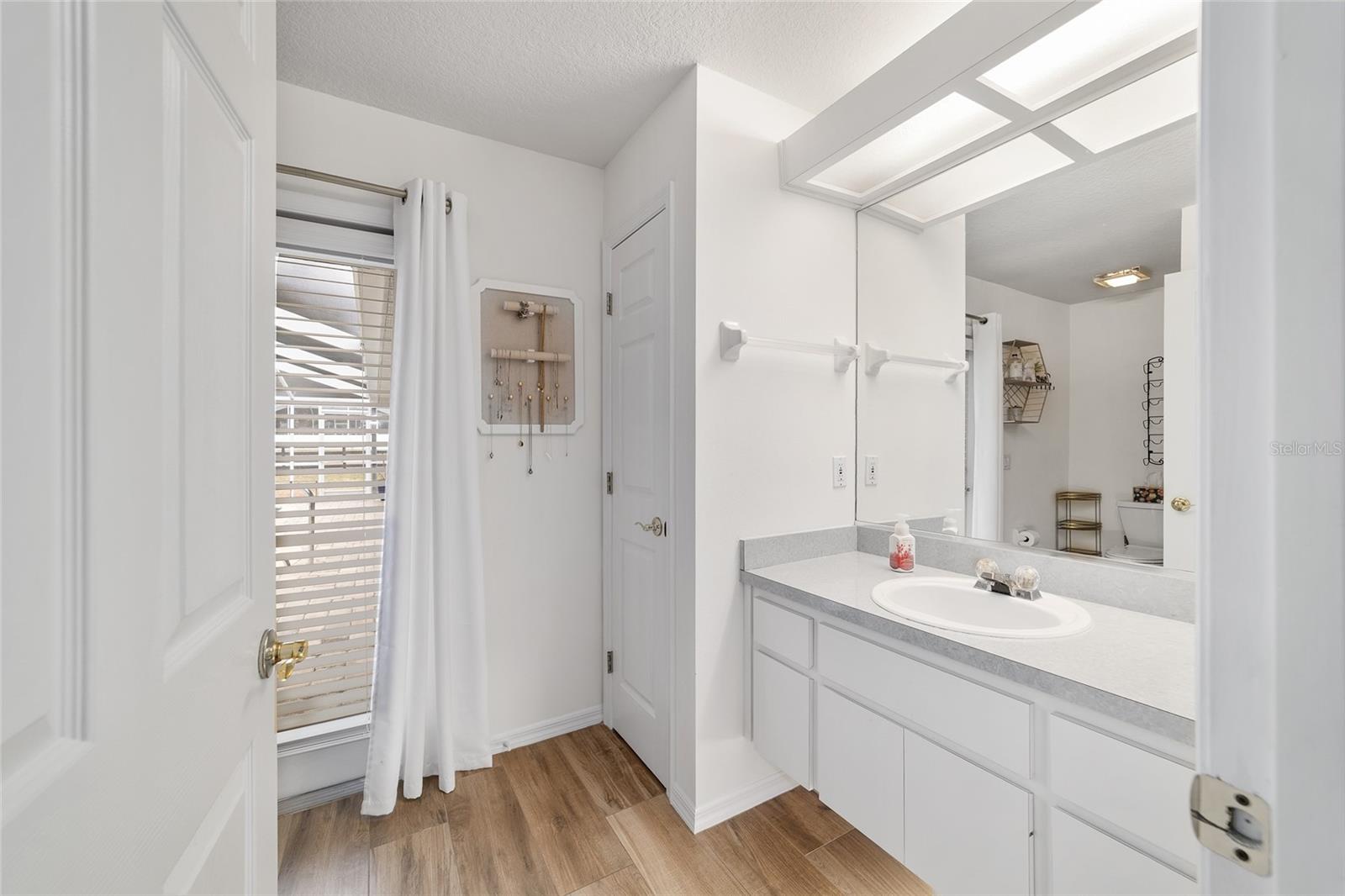 SILVER MEADOWS - Residential