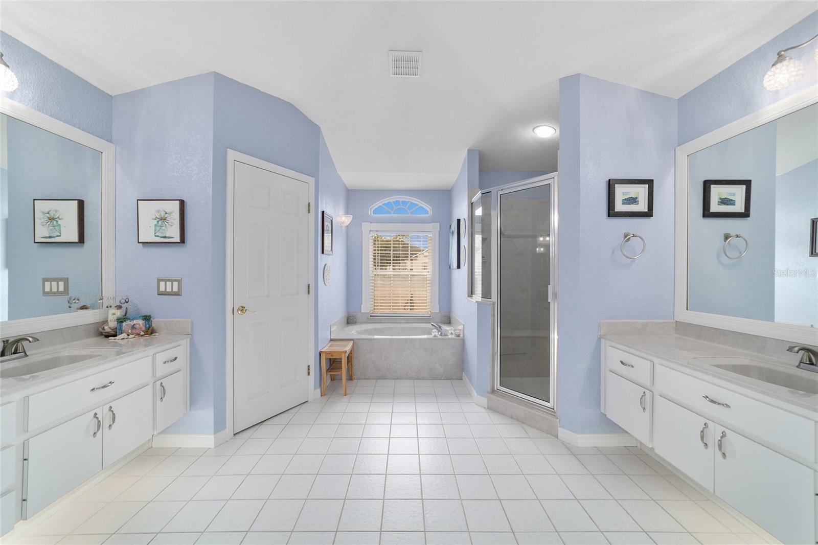 SILVER MEADOWS - Residential