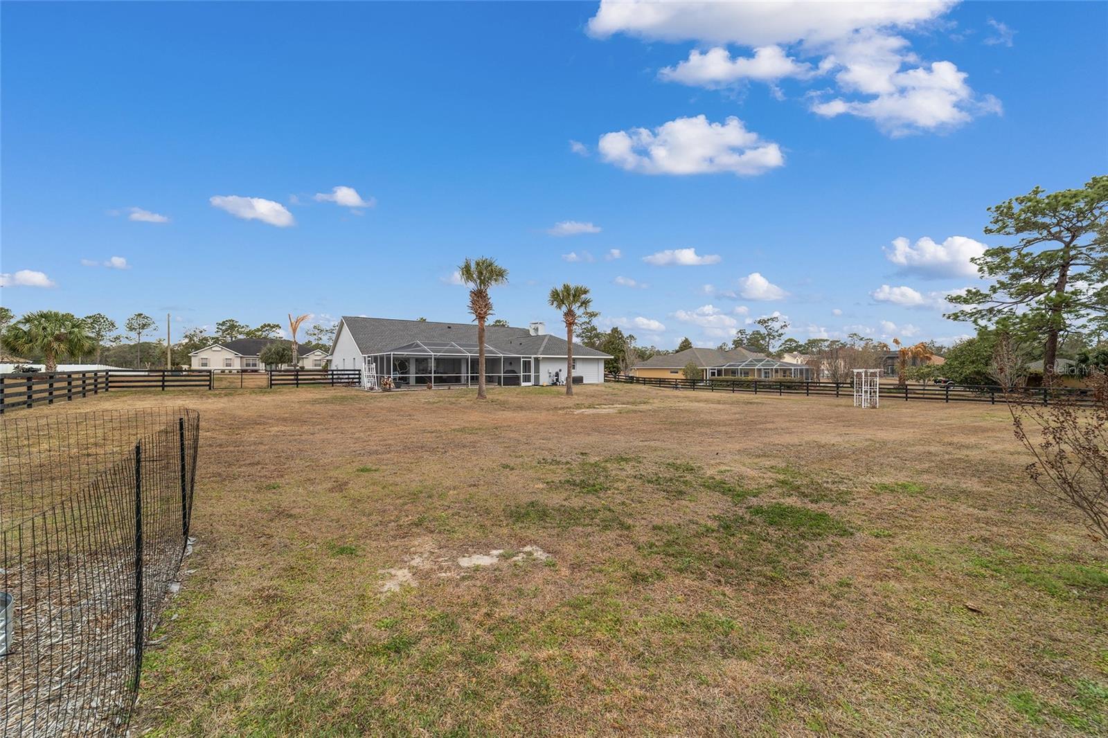 SILVER MEADOWS - Residential