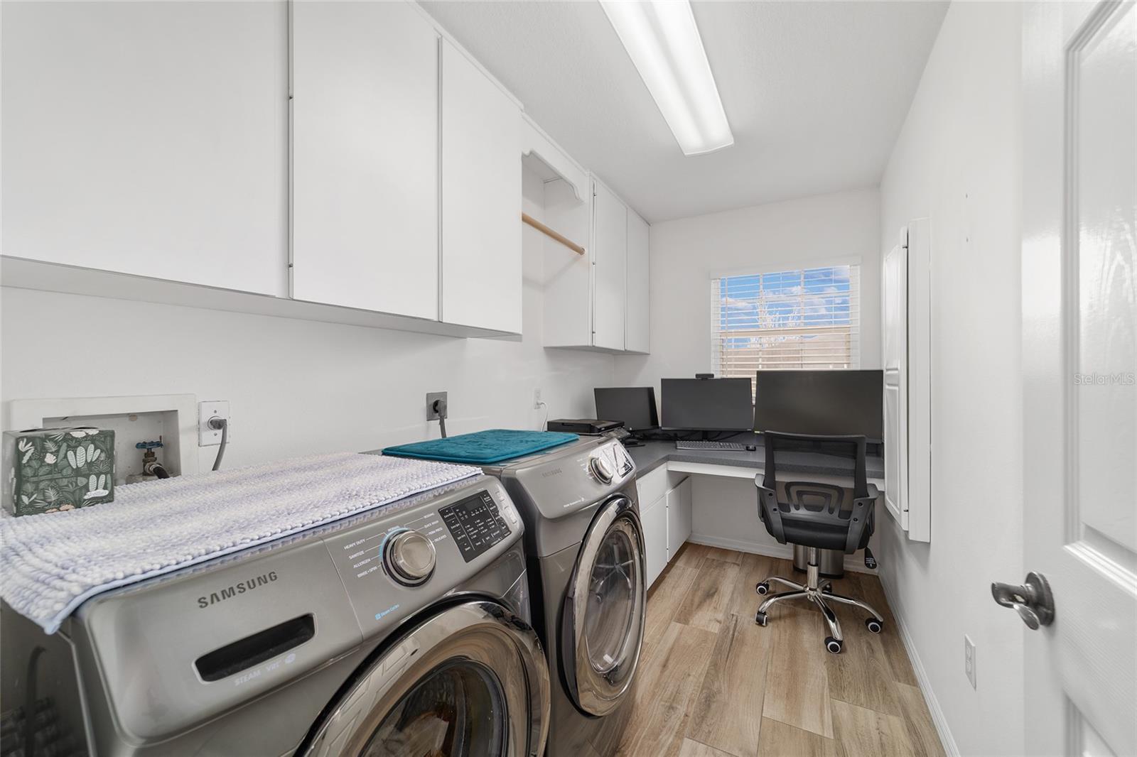 SILVER MEADOWS - Residential