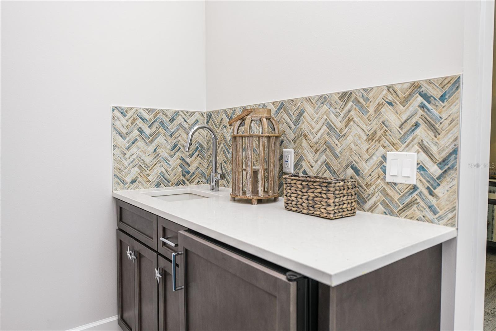 LIDO BEACH DIV B RESUB - Residential