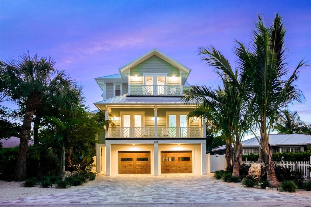 Photo of 221 Grant Drive, Sarasota, FL 34236 (MLS # A4649352)