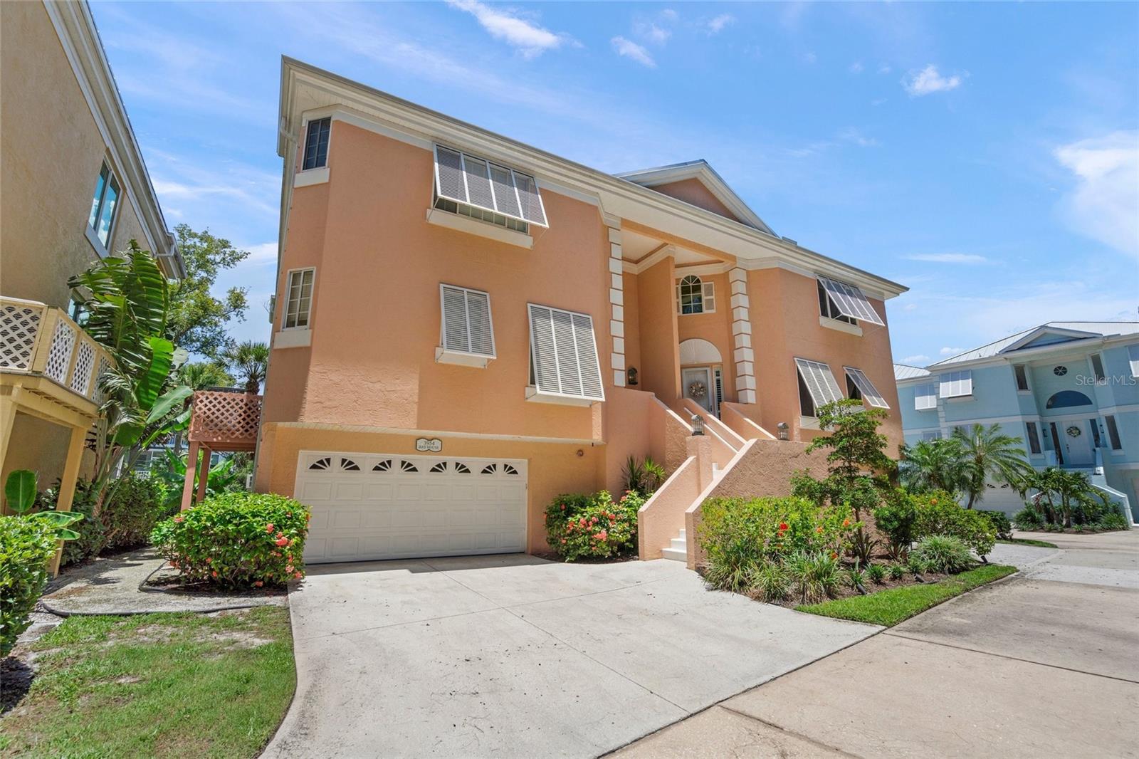3954 HAMILTON CLUB CIRCLE 14