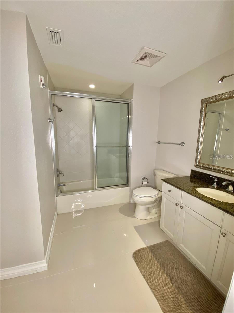 VILLAS AT REUNION SQUARE P3 CONDO - Residential