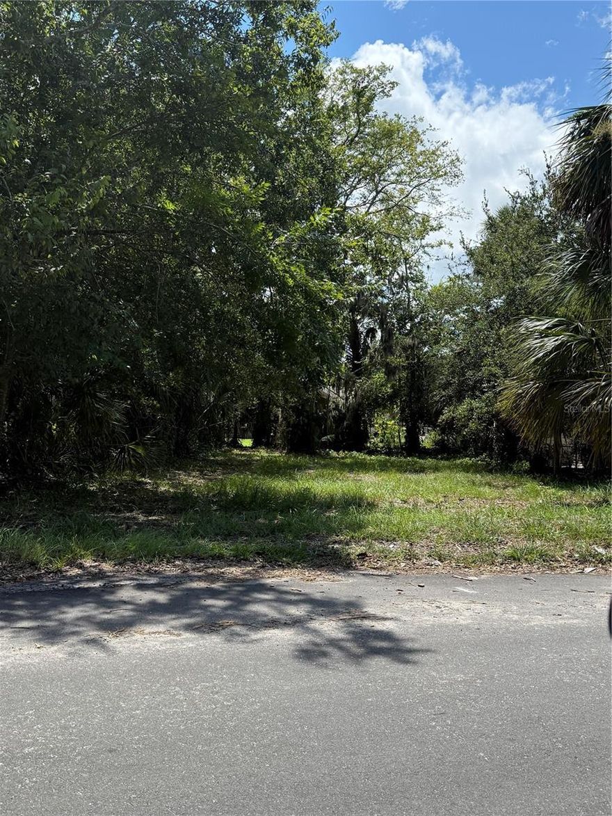 Well developed community. Great location to build a family home.