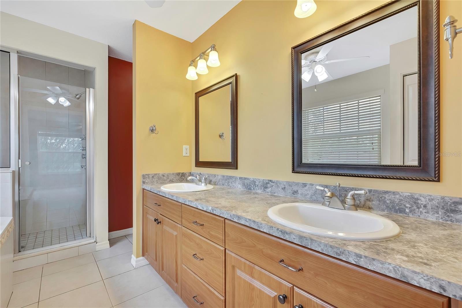 RIO VISTA PARK - Residential