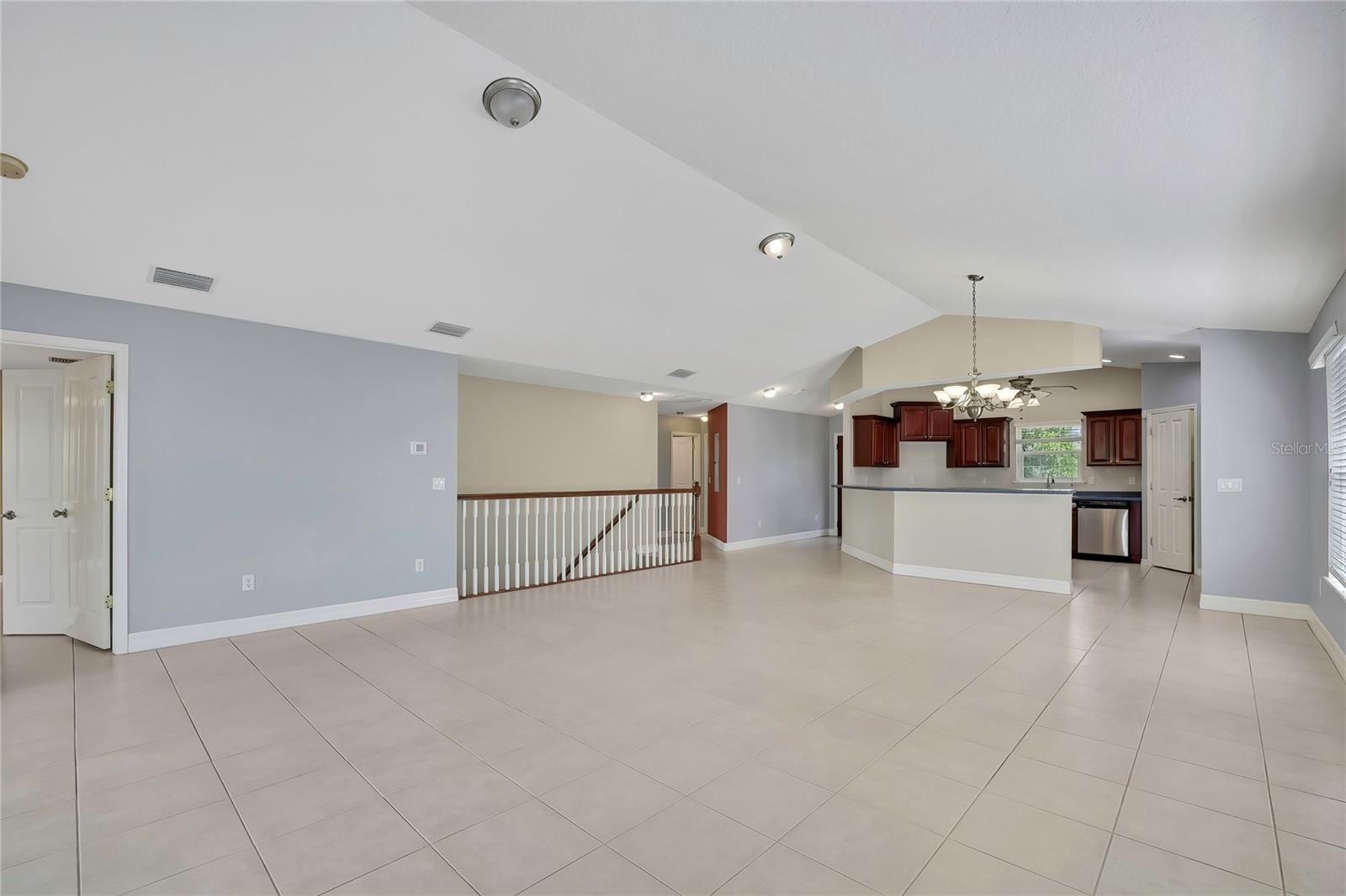 RIO VISTA PARK - Residential