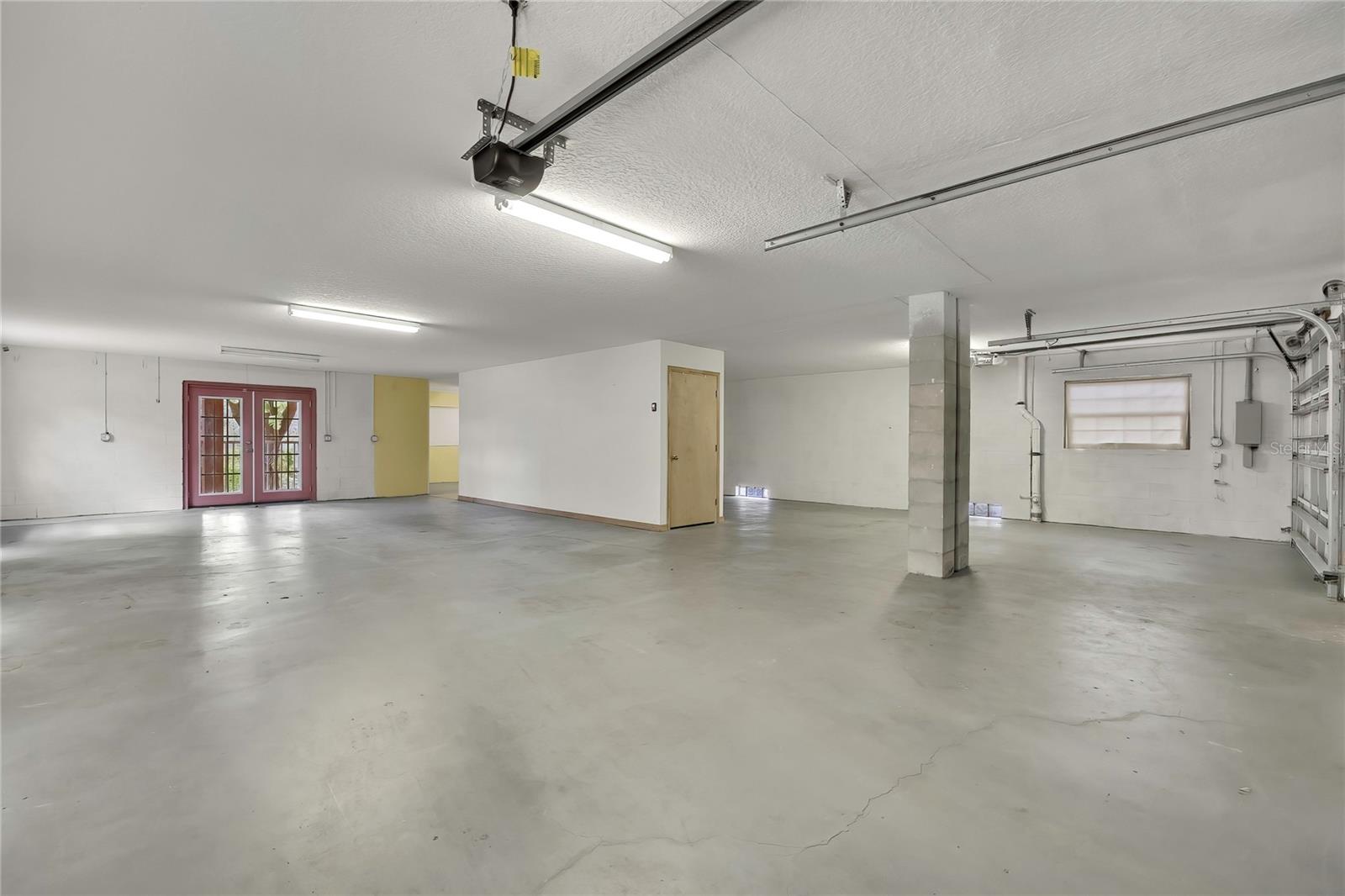 RIO VISTA PARK - Residential