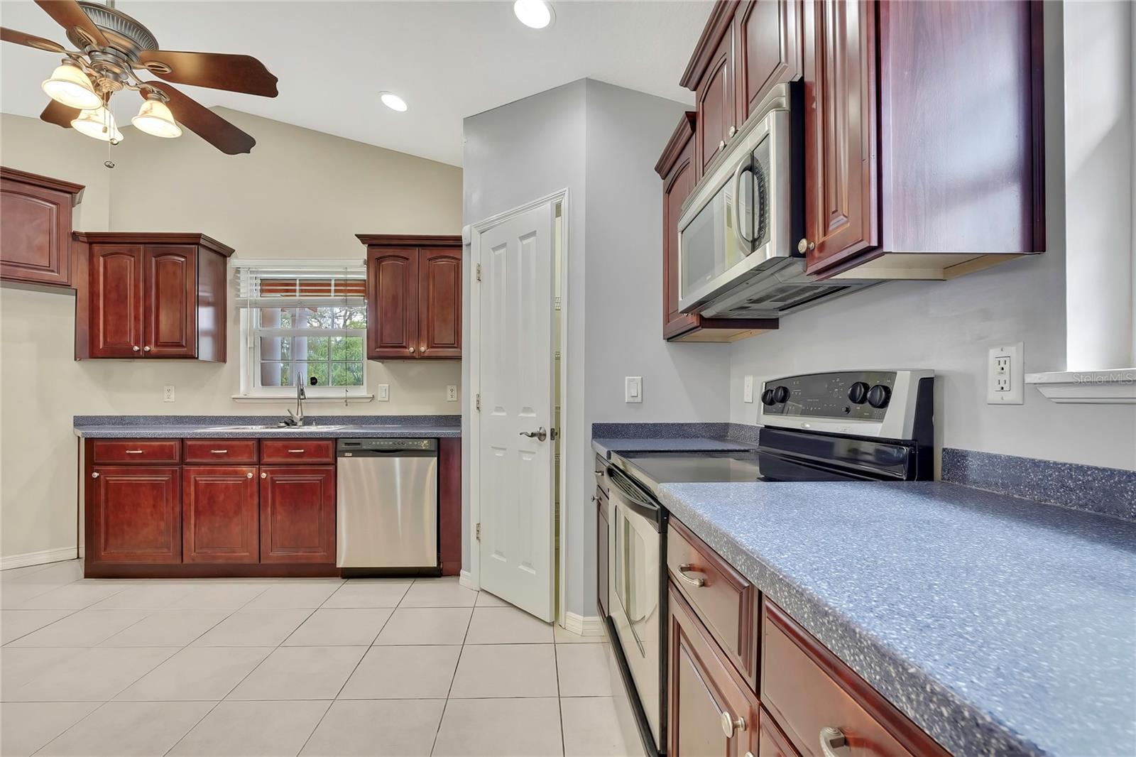 RIO VISTA PARK - Residential