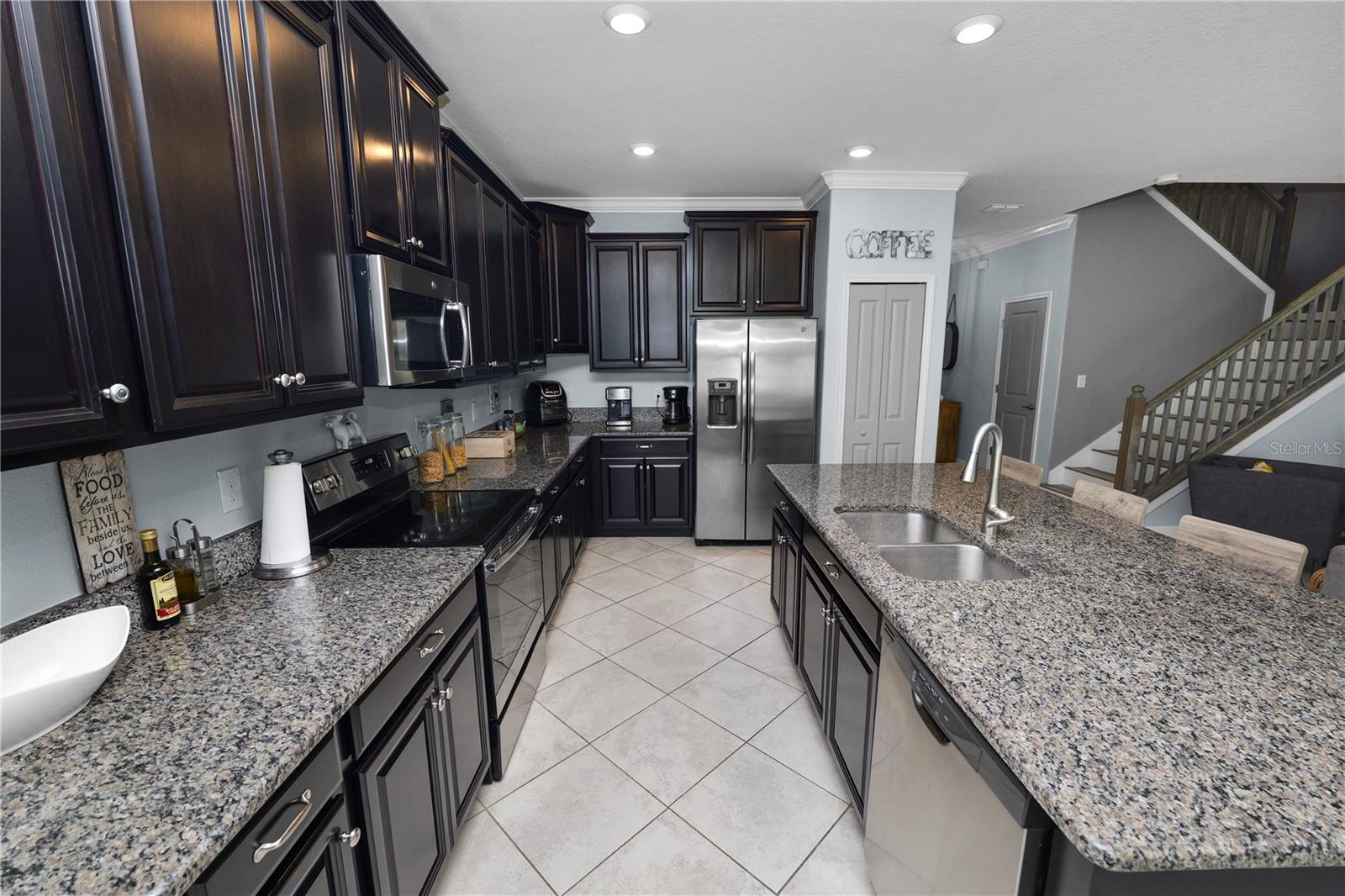 OAKS AT SHADY CREEK PH 1 - Residential Lease