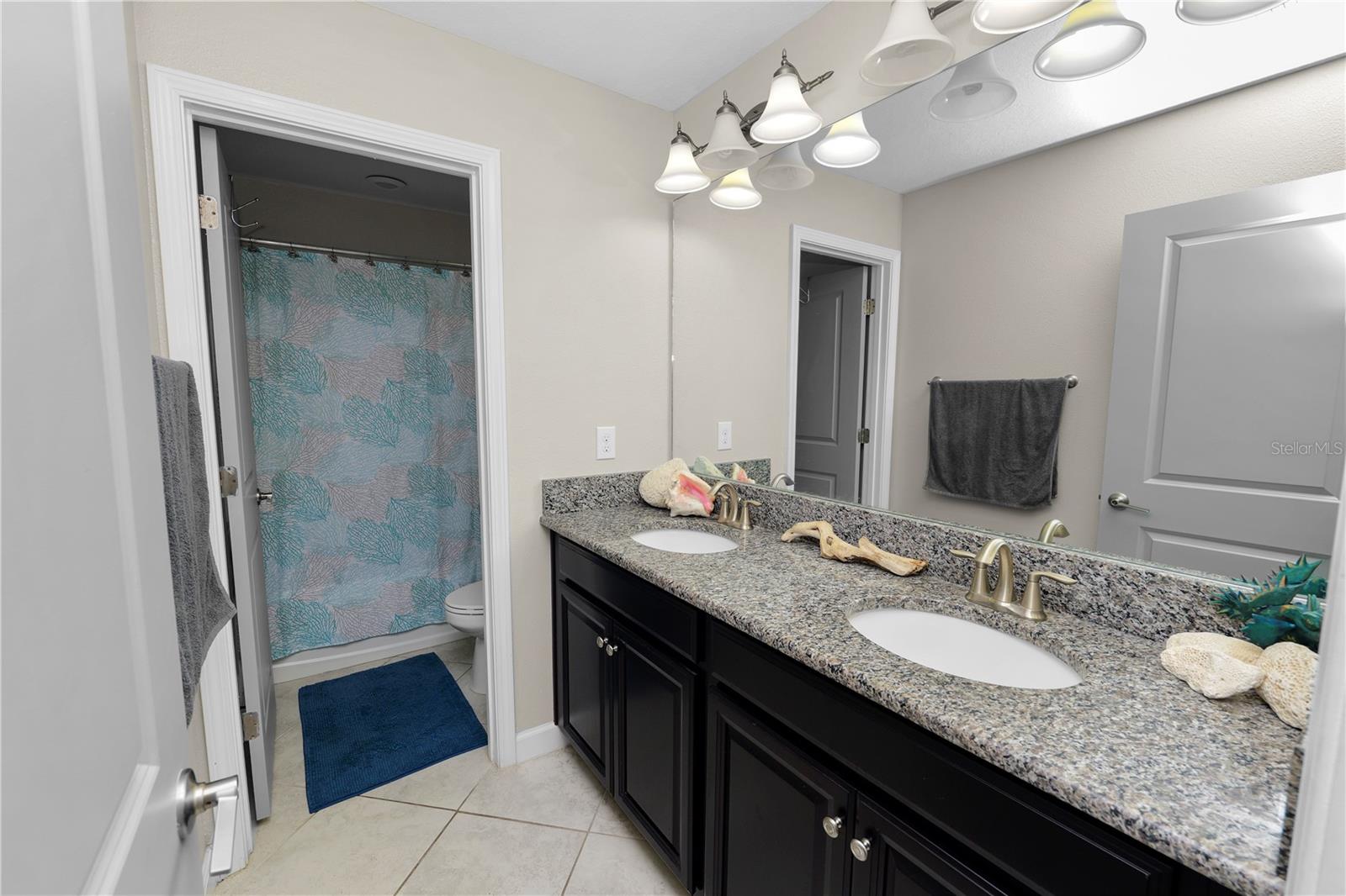 OAKS AT SHADY CREEK PH 1 - Residential Lease