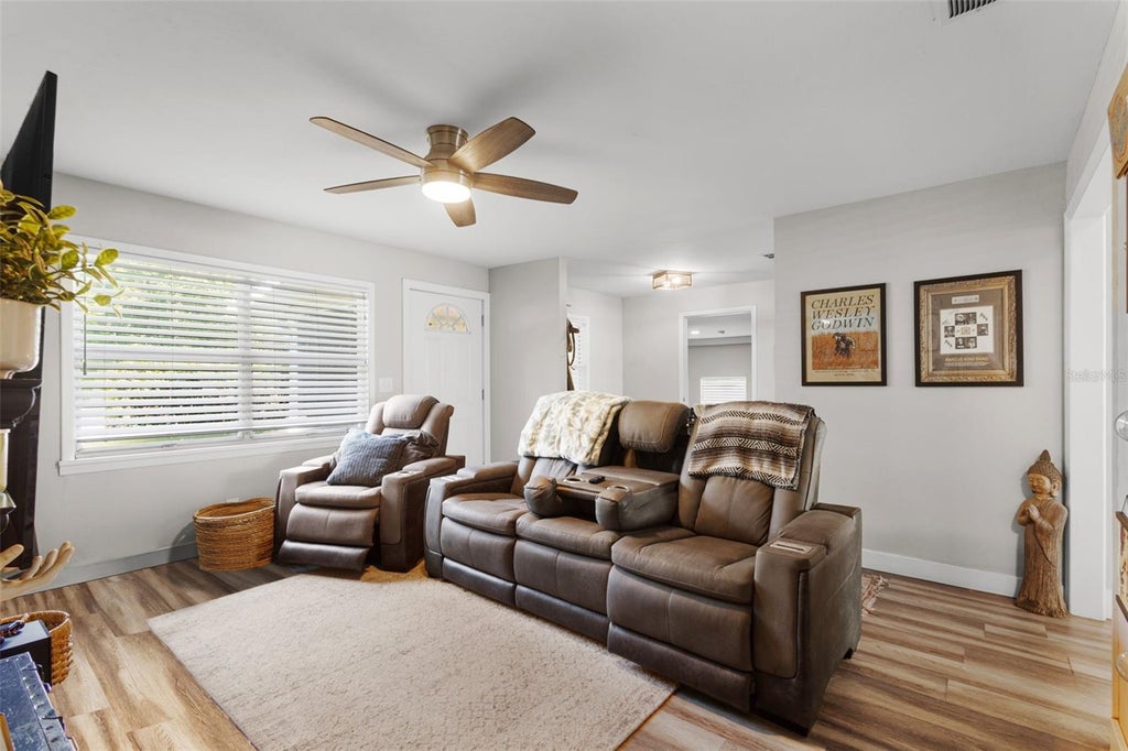 Photo of 418 NE 3rd Street, Trenton, FL 32693 (MLS # GC542756)