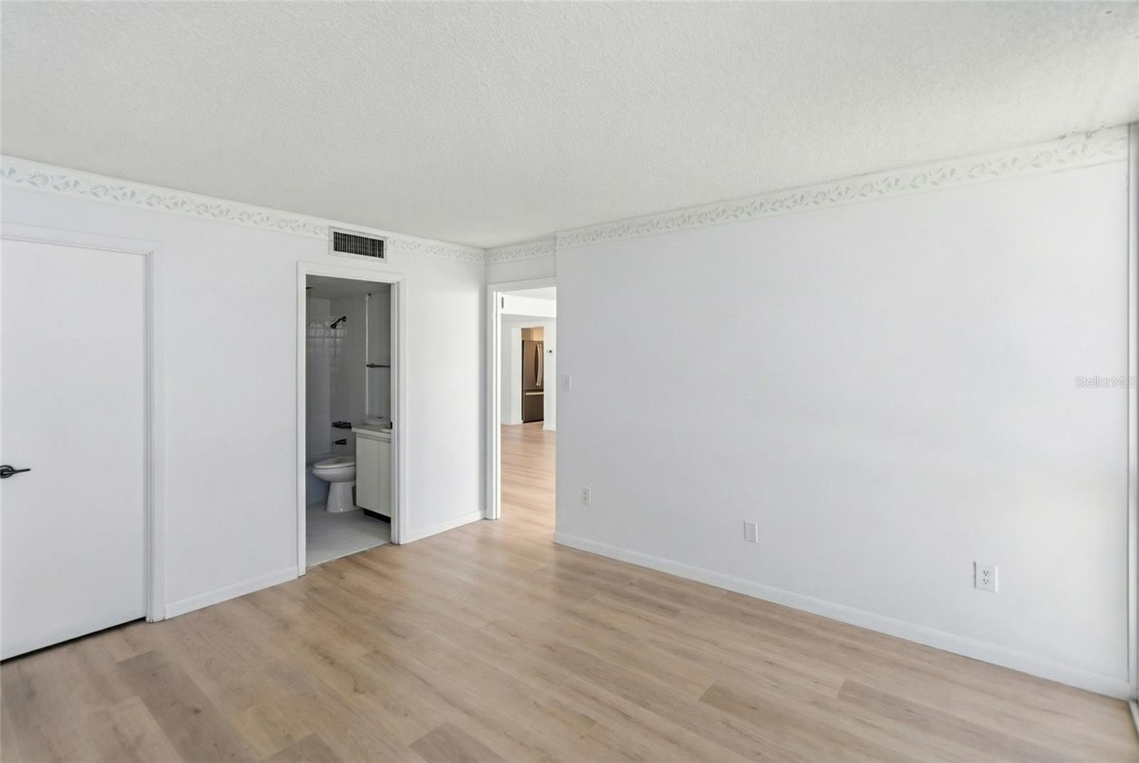 ARBOMAR APTS - Residential