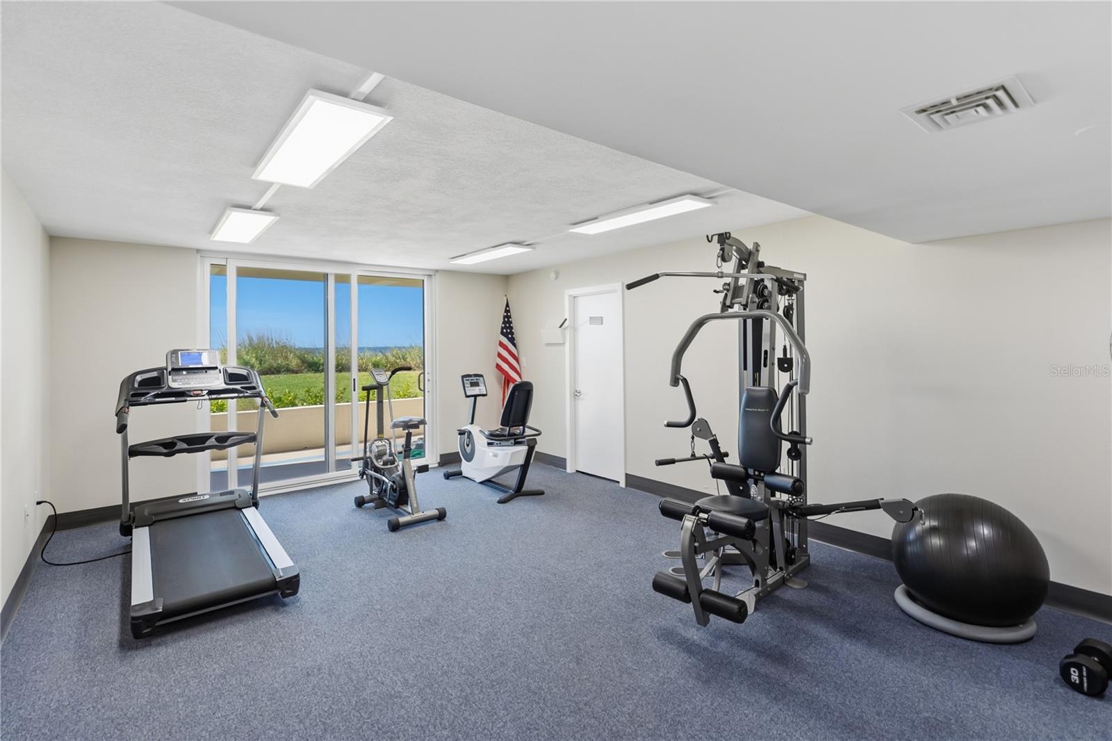 ARBOMAR APTS - Residential