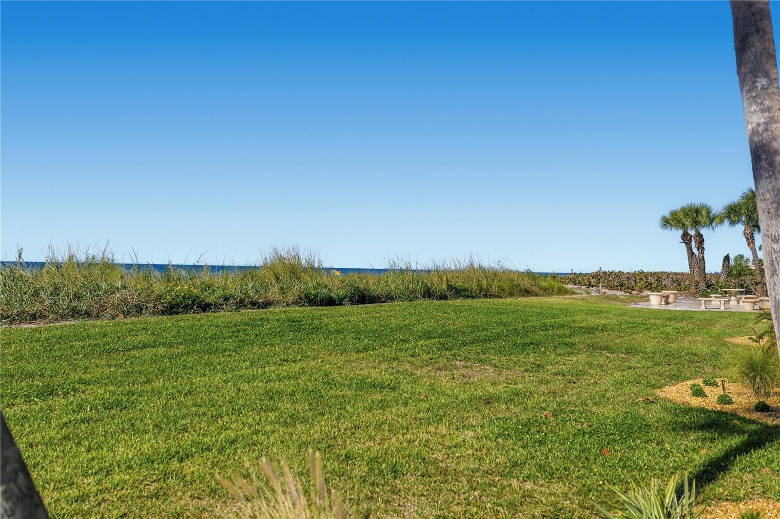 ARBOMAR APTS - Residential