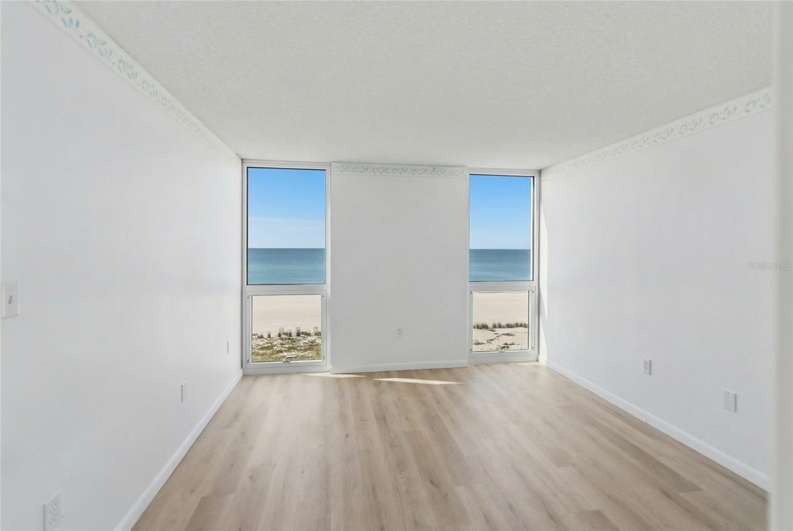 ARBOMAR APTS - Residential