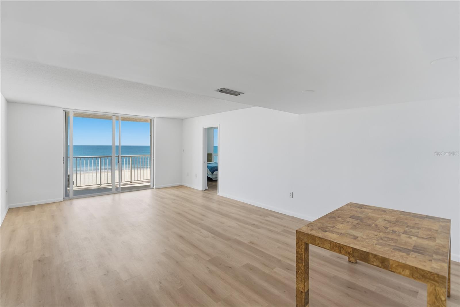 ARBOMAR APTS - Residential