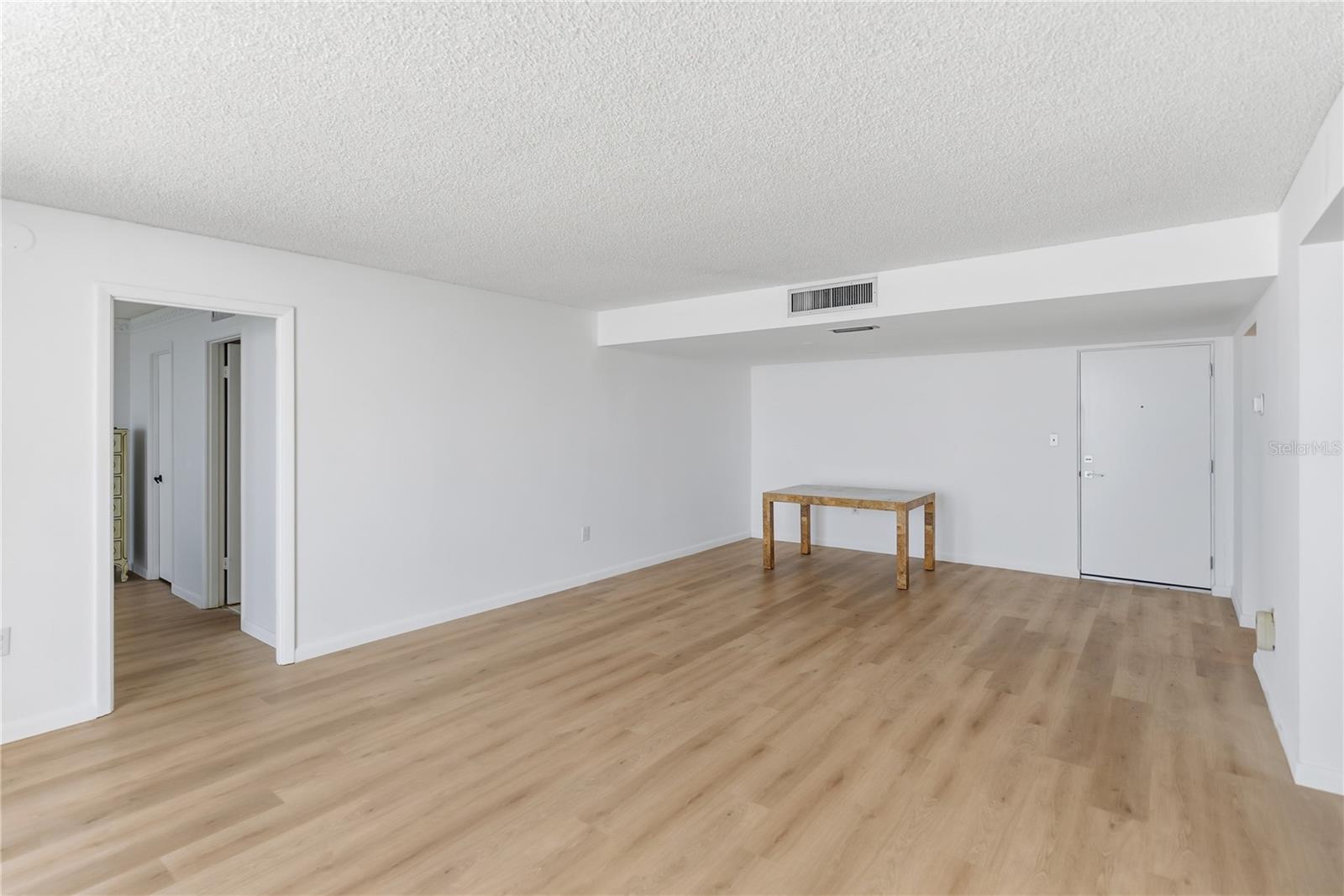 ARBOMAR APTS - Residential