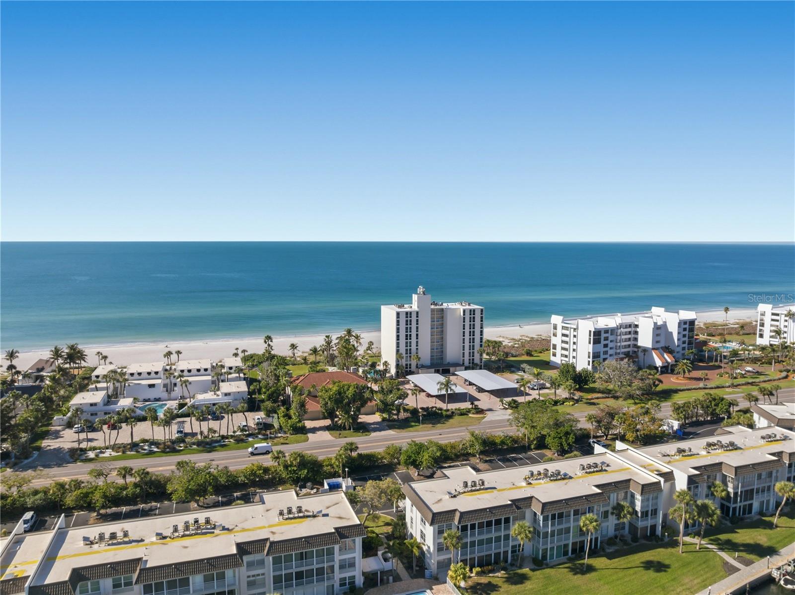 ARBOMAR APTS - Residential