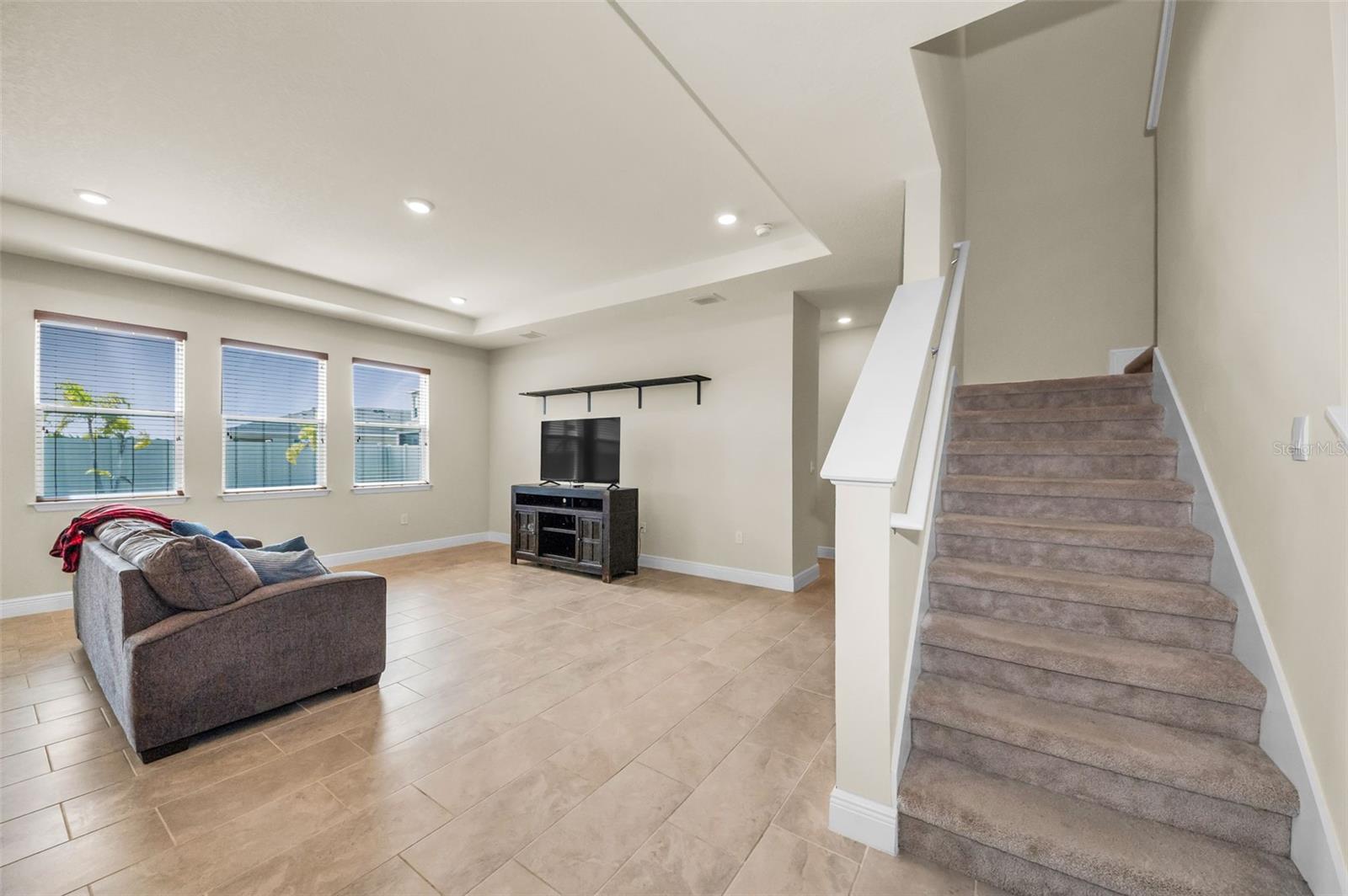 MANGROVE MANOR PH 1 - Residential