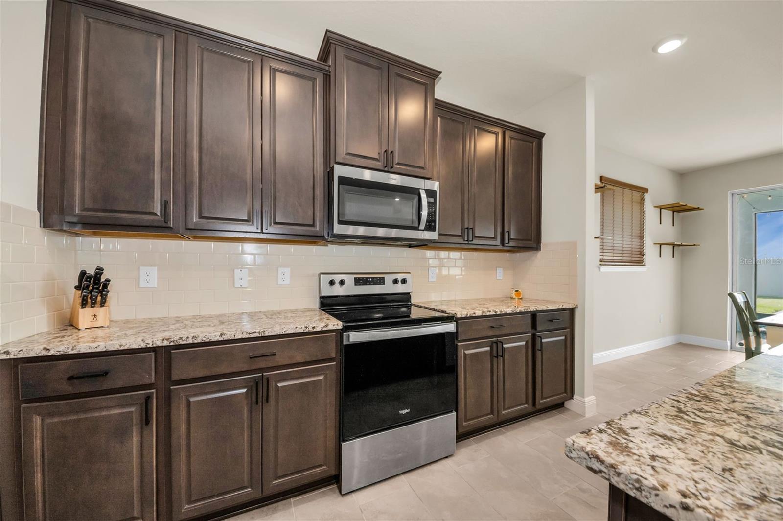 MANGROVE MANOR PH 1 - Residential