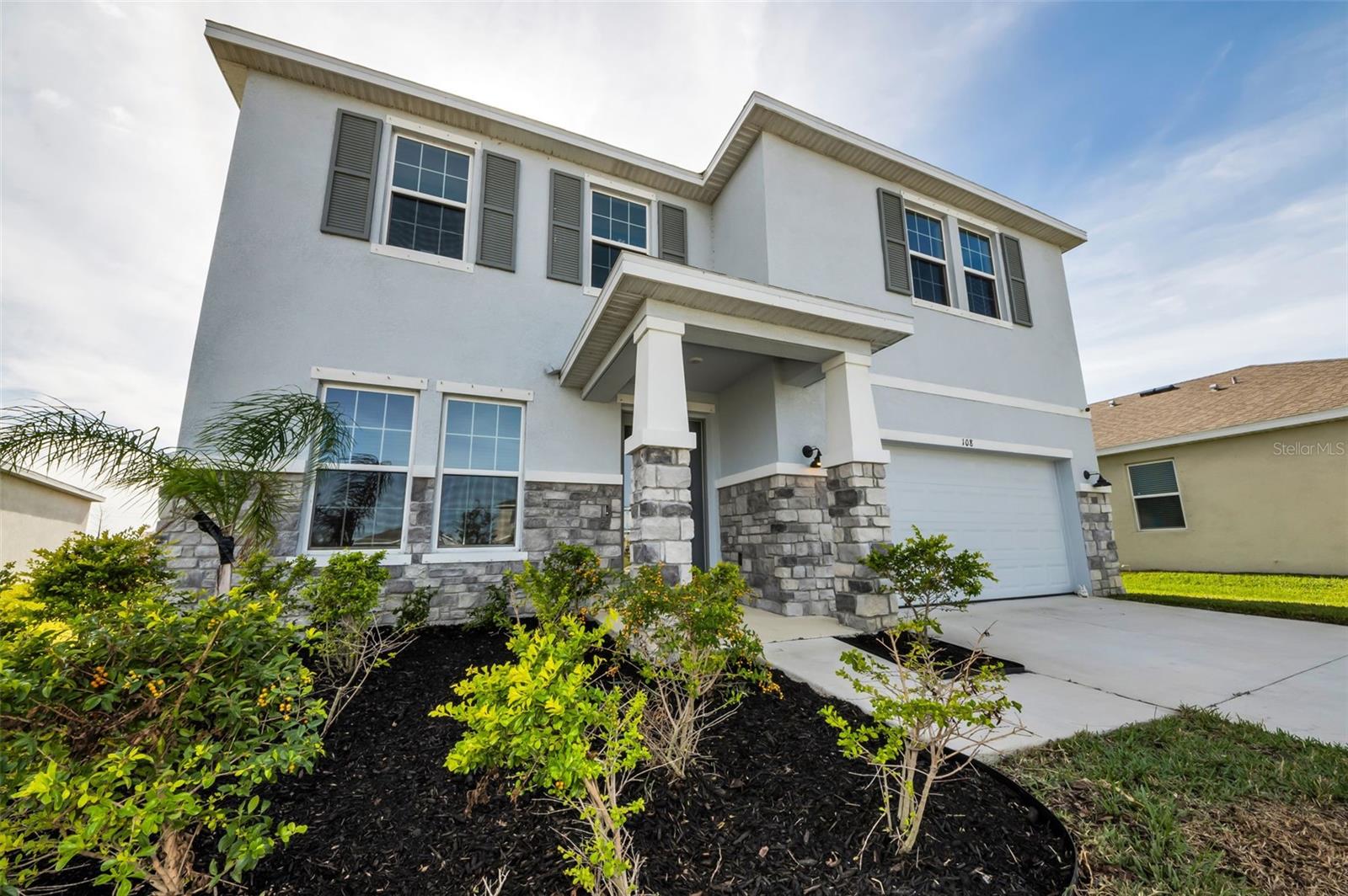 MANGROVE MANOR PH 1 - Residential