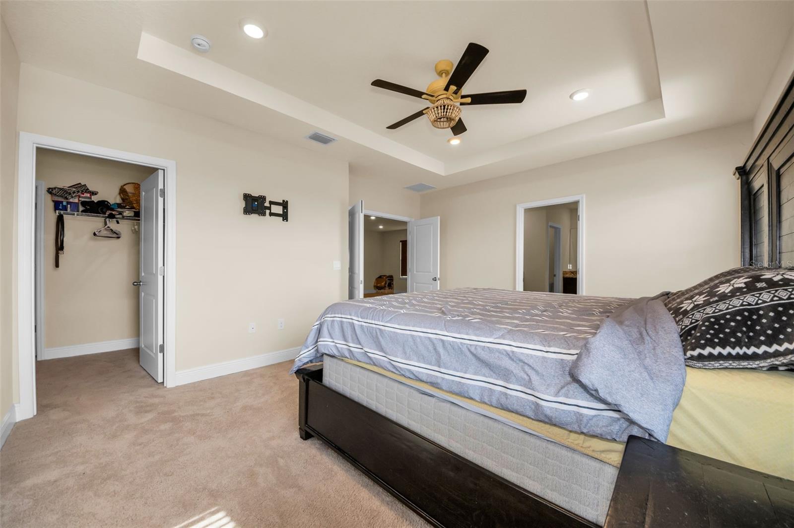 MANGROVE MANOR PH 1 - Residential