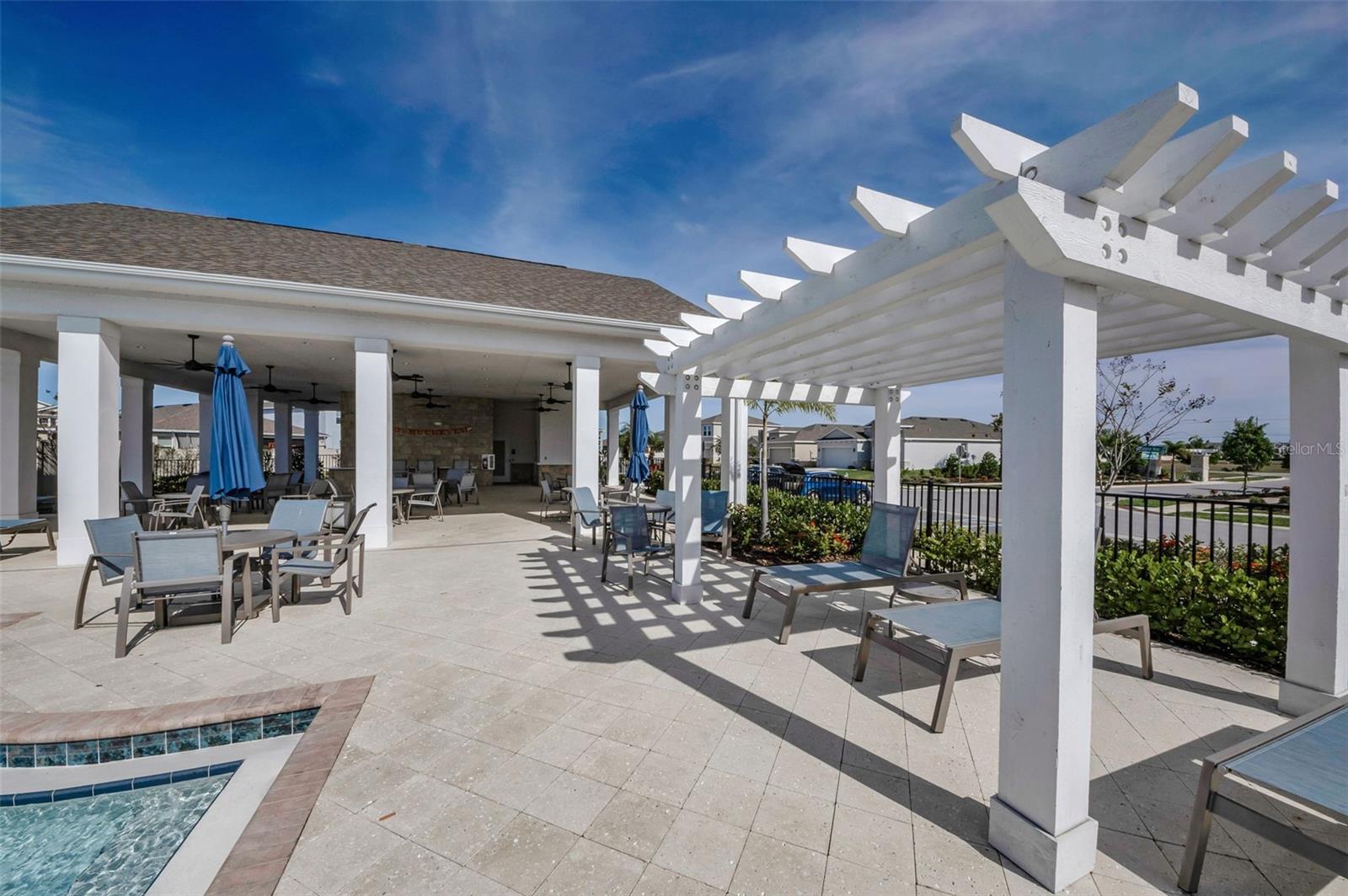 MANGROVE MANOR PH 1 - Residential