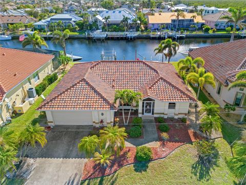 A home in PUNTA GORDA