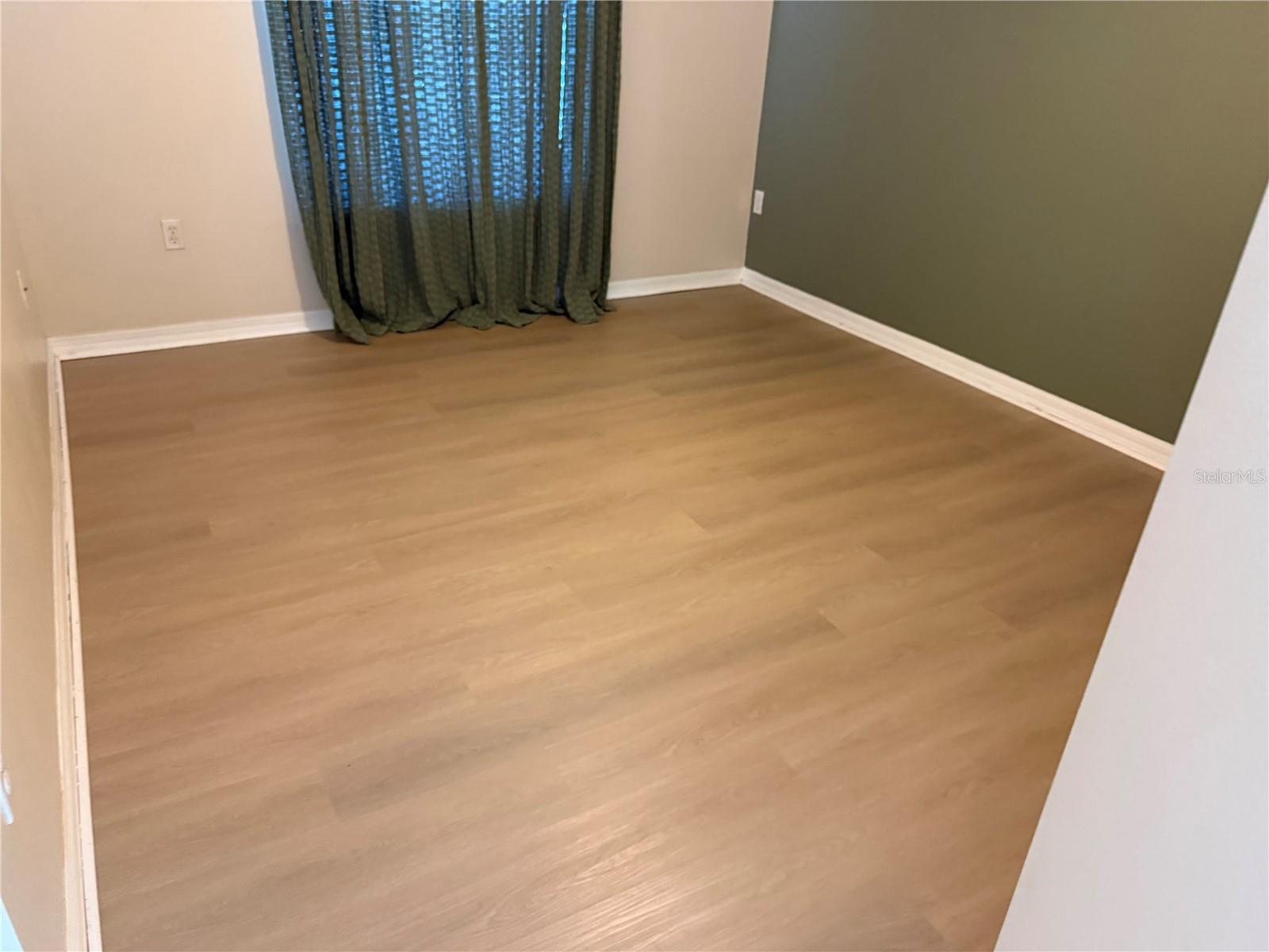 CARLYLE AT VILLAGES OF PALM-AIRE - Residential