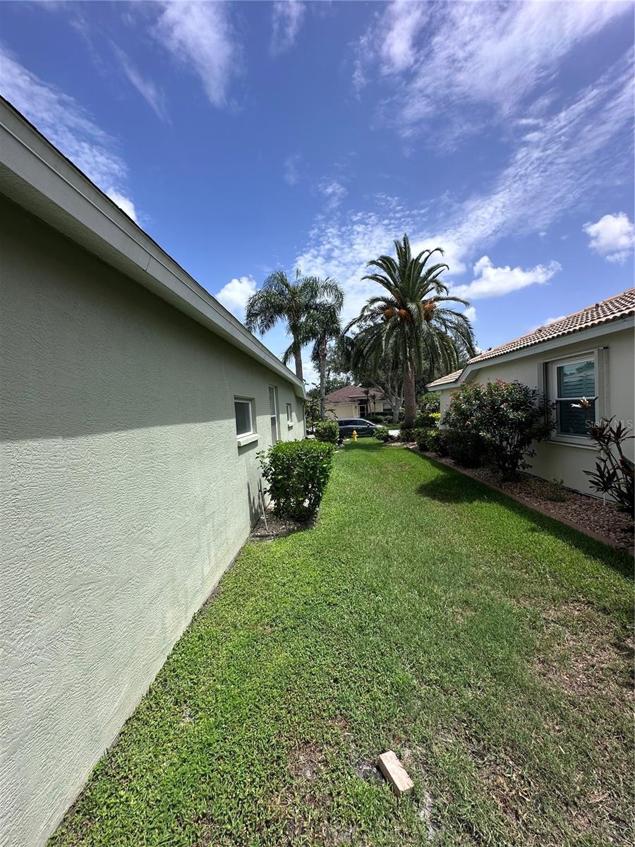 CARLYLE AT VILLAGES OF PALM-AIRE - Residential