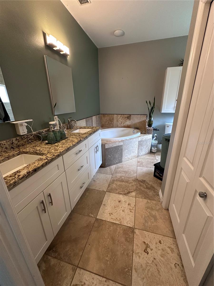 CARLYLE AT VILLAGES OF PALM-AIRE - Residential