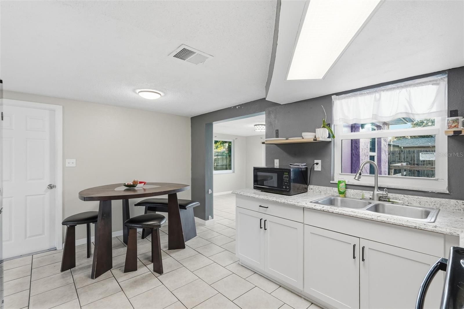 REGENCY PARK - Residential